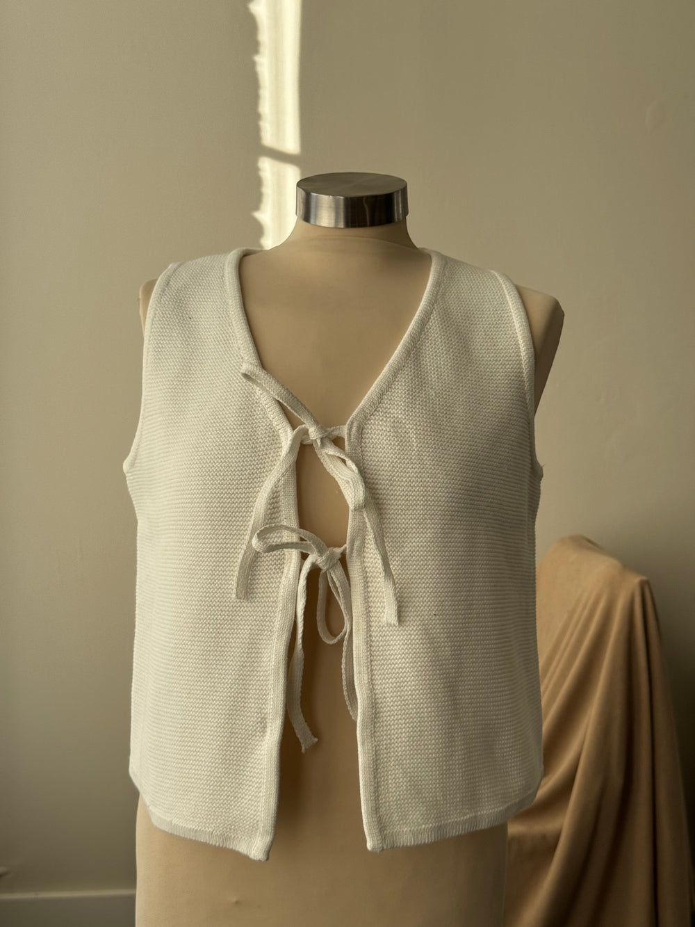 Nancy Cotton Tie Front Vest In Ivory White