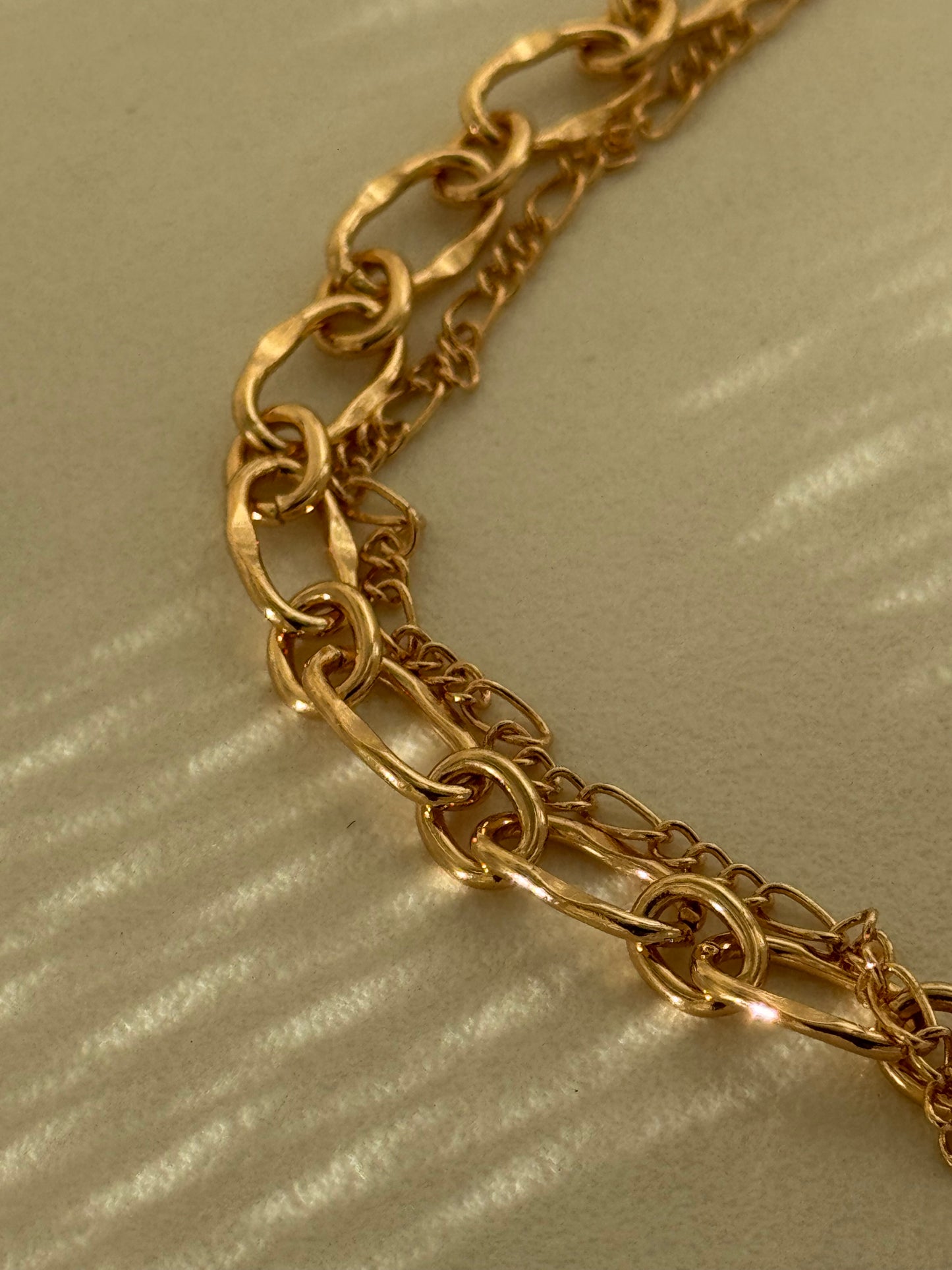 Oscar Classic Organic Crumb Link Layered Necklace In Gold￼