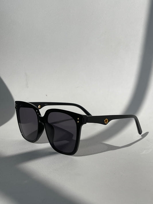 Susan 70s Style Double Stud Sunglasses In Black