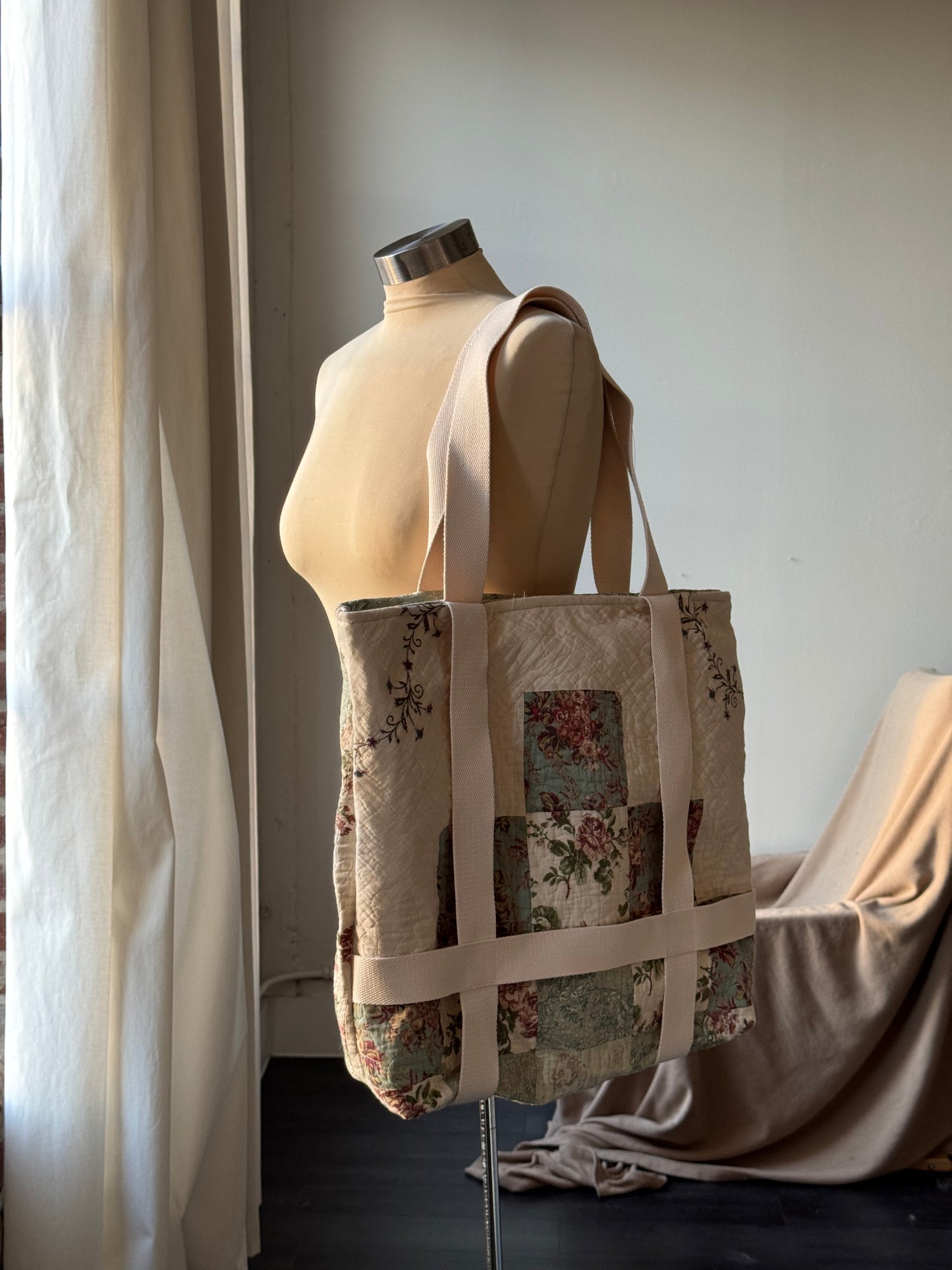 Magnus Quilted Handcrafted Cotton Tote Hat Holder Bag 2nd