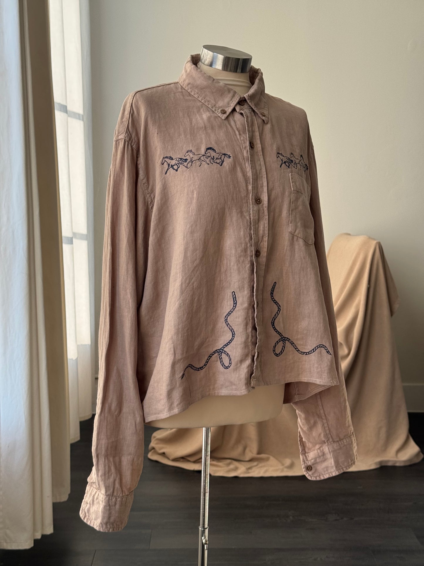 Lawrence Handcrafted Embroidered Cropped Button Down