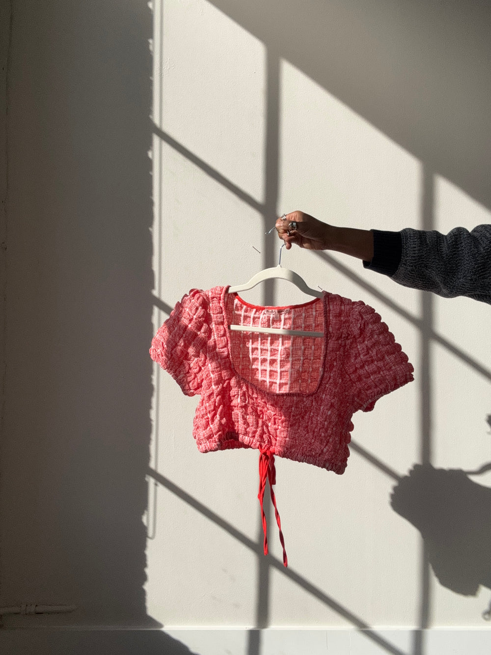 Beth Bubble Waffle Crop Top In Cherry