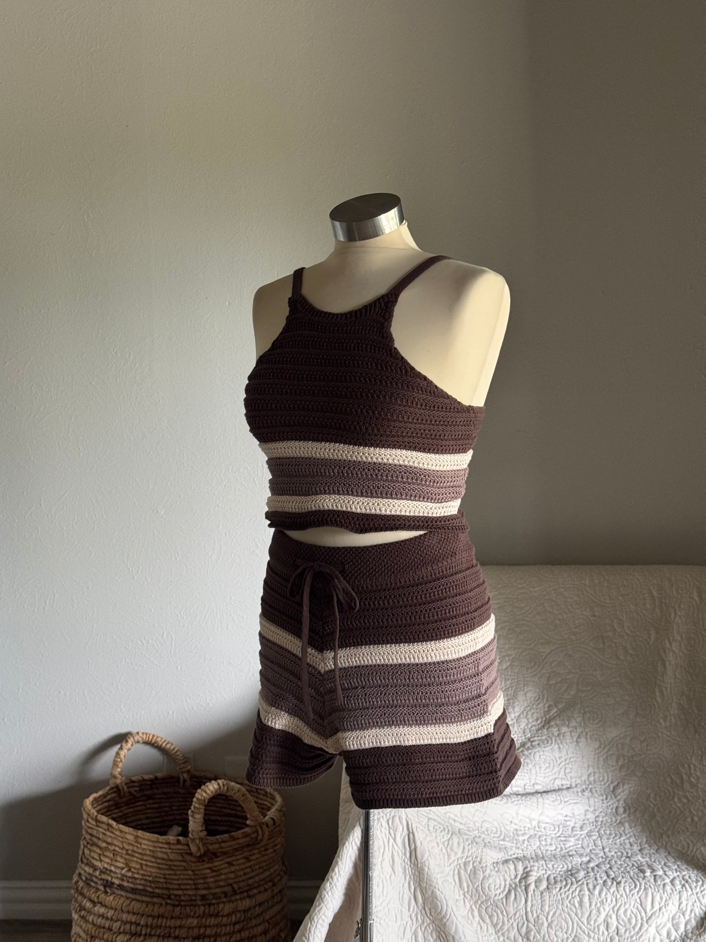 Hailey Cotton Crochet Knit Razor Tank In Espresso￼