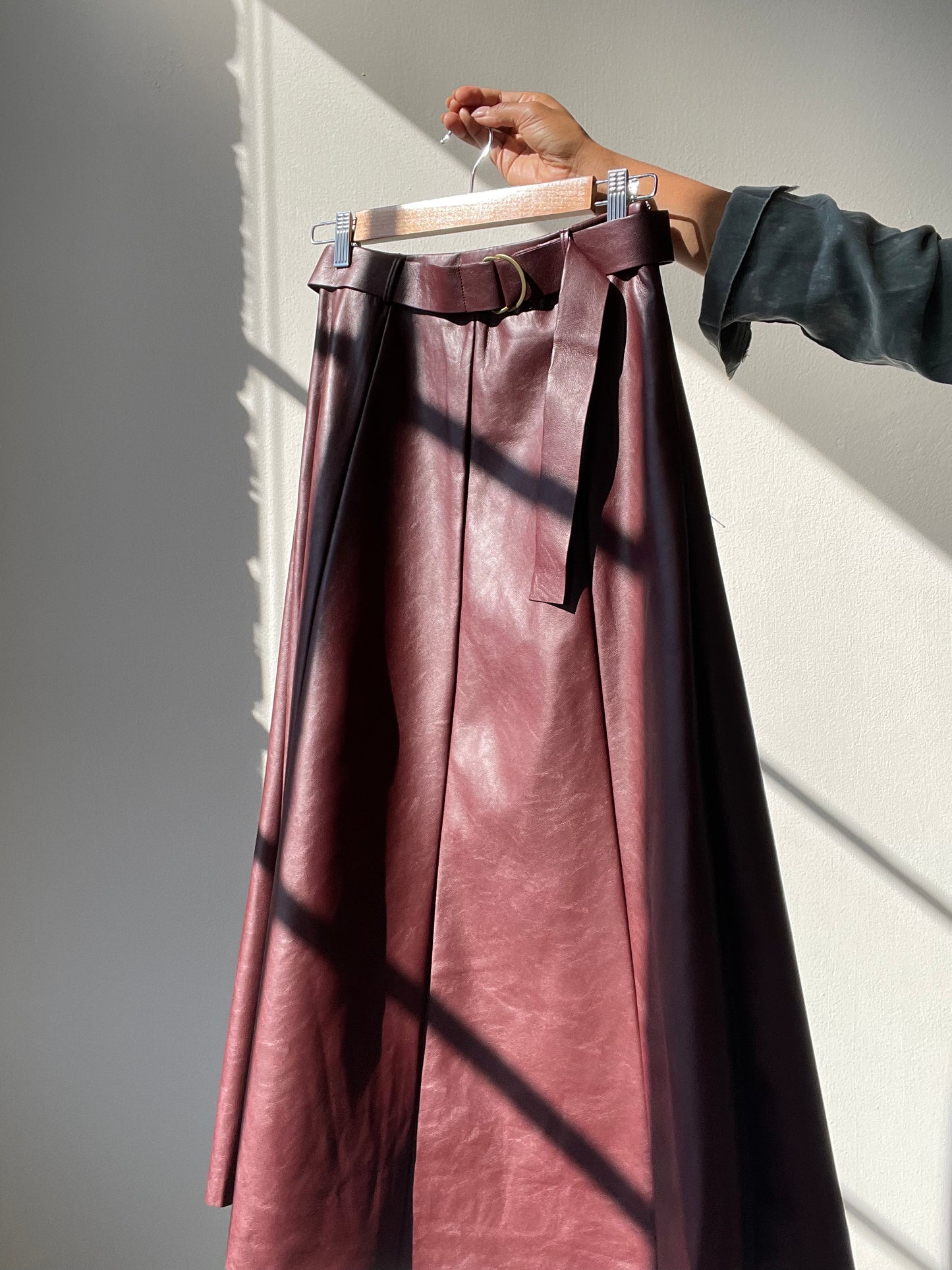 Stephanie A-Line Midi Skirt In Merlot