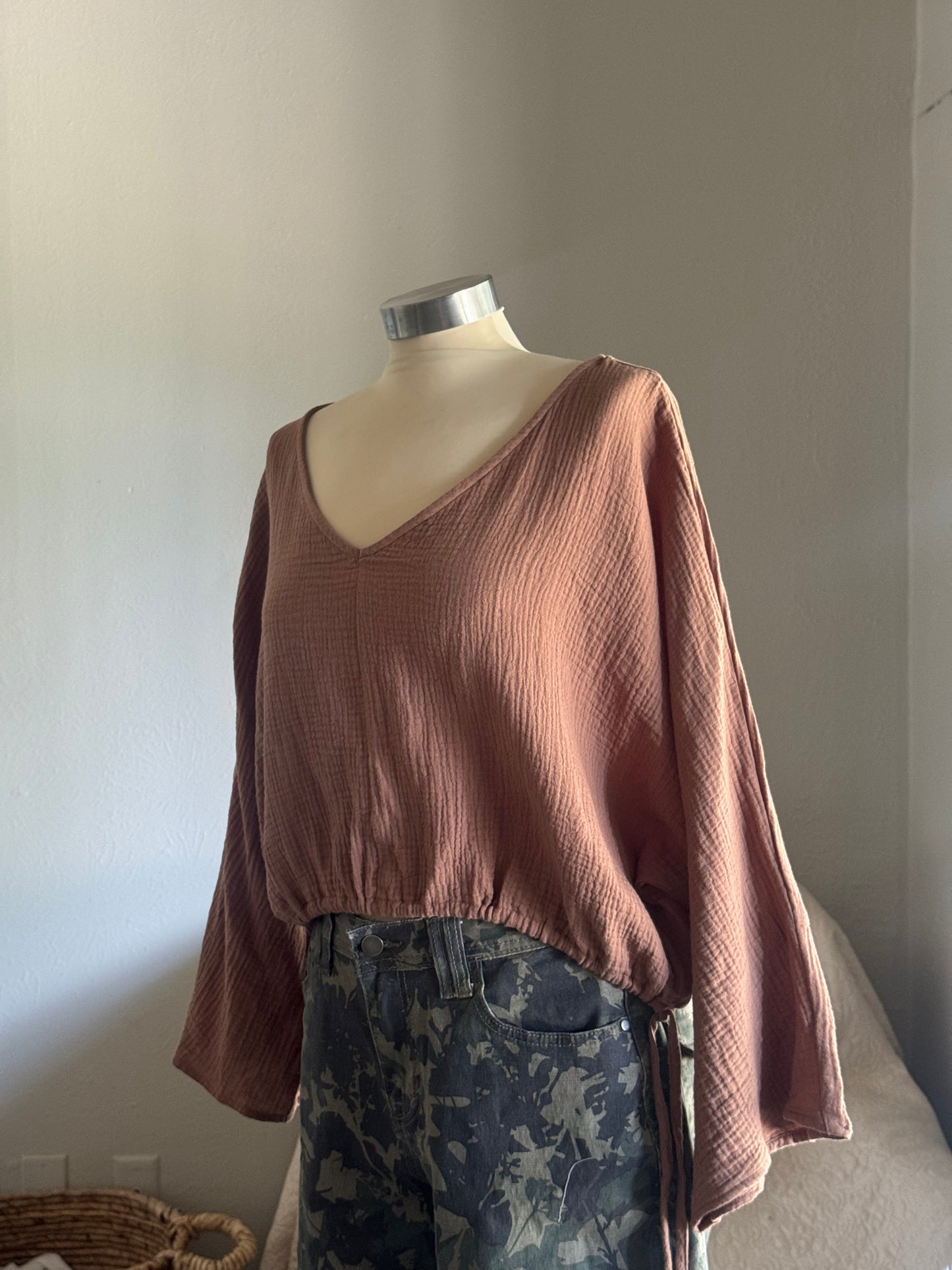 Marsha Cotton Gauze Cropped Kimono Style Top In Tiramisu￼￼￼