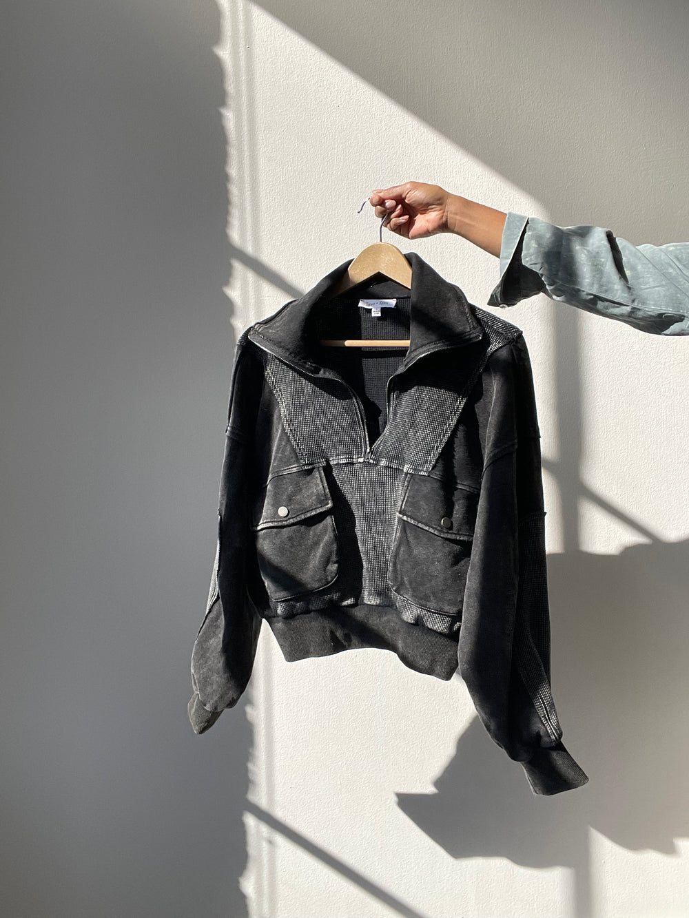 Sailor Cotton Dad Funnel Neck Utility Lightweight Pullover In Acid Black