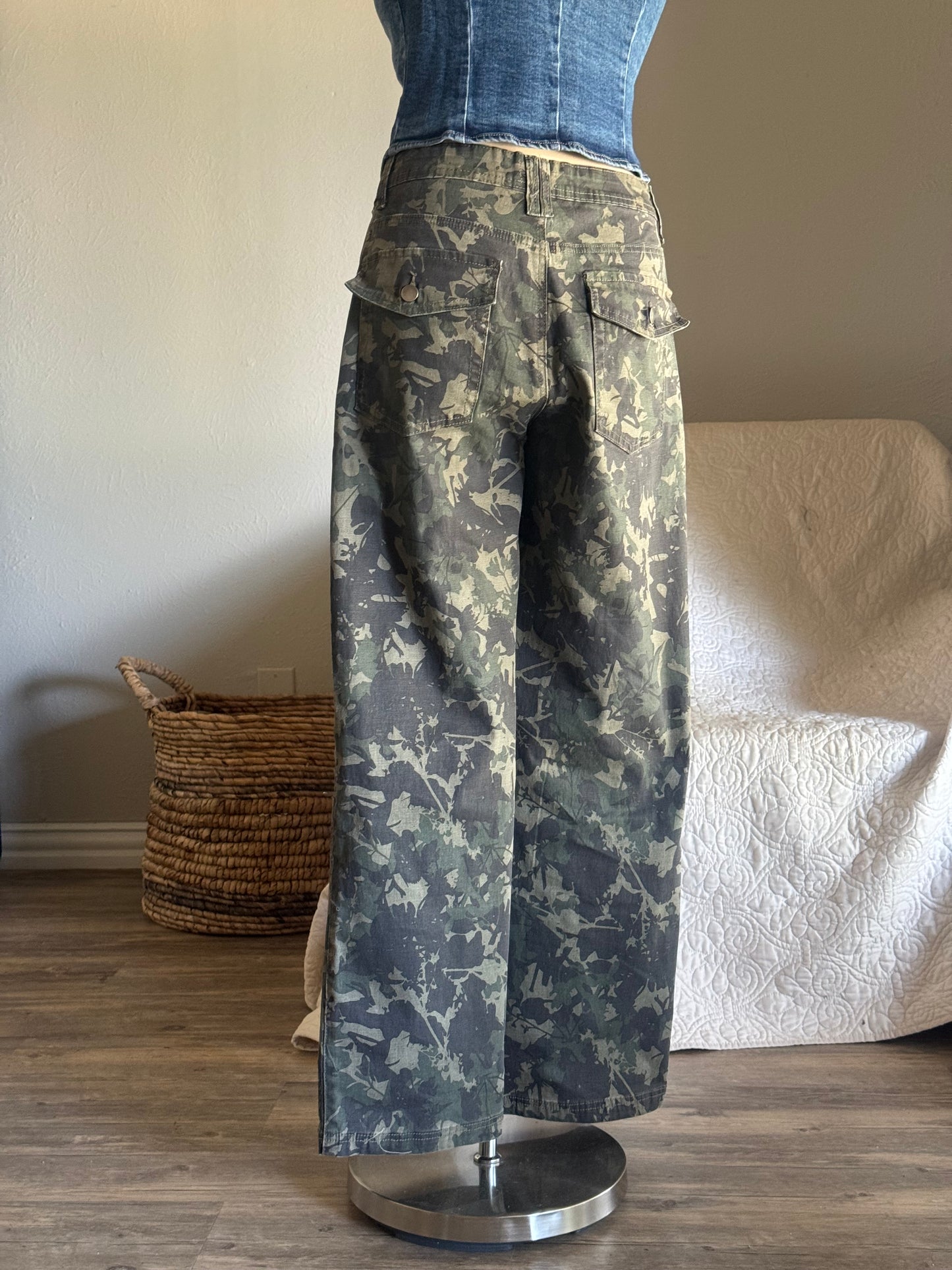 Bowie Cotton Classic Straight Leg Denim In Camo ￼￼
