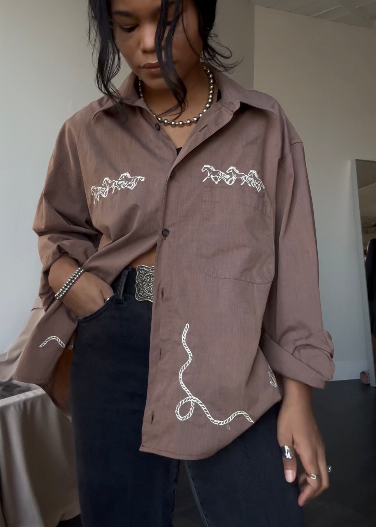Lawrence Handcrafted Cropped Cotton Button Down Long Sleeve In Mocha