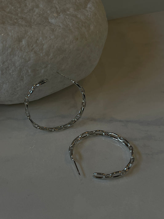 Kelly White Gold Dipped Link Chain Hoop Earring In Silver