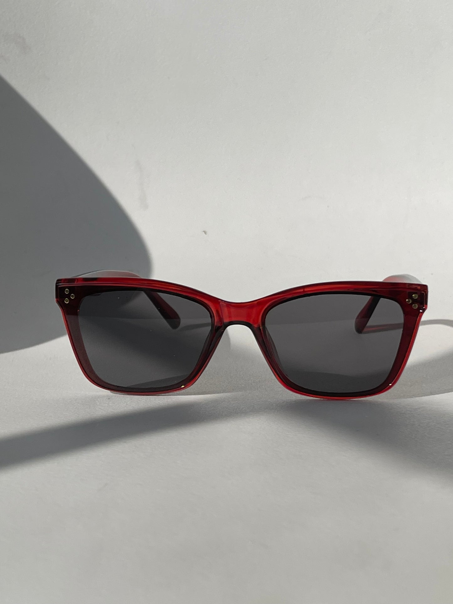 Tangi ￼Triple Stud Classic Sunglasses In Cherry Red