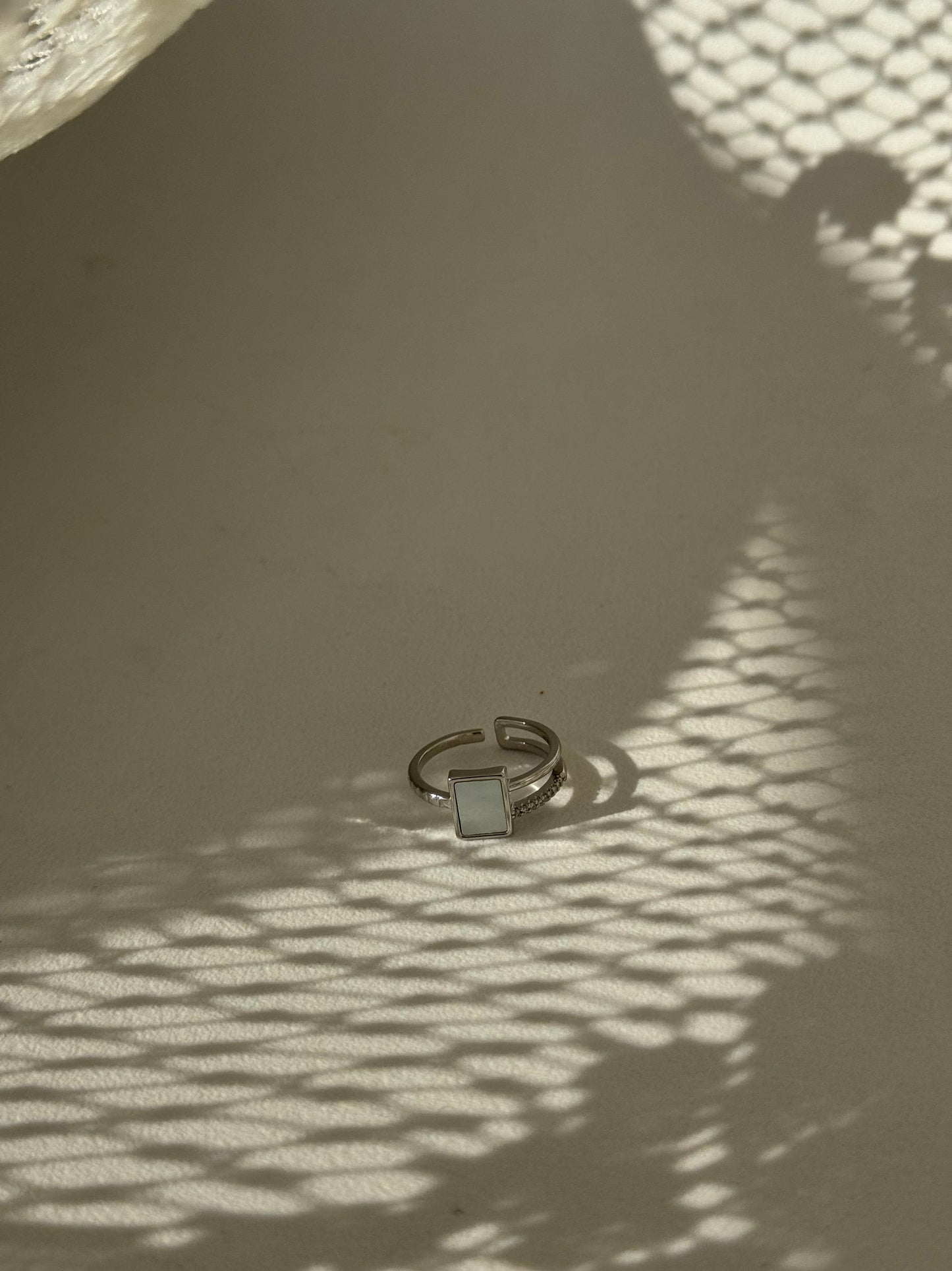 Danielle Mother Of Pearl & Charm Ring In Ivory Silver￼