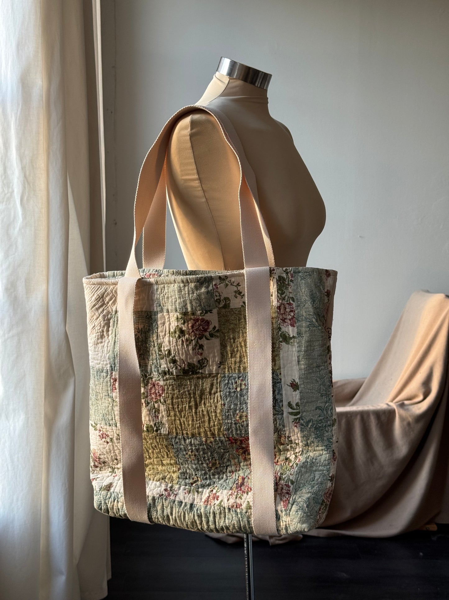 Magnus Quilted Handcrafted Cotton Tote Hat Holder Bag 2nd