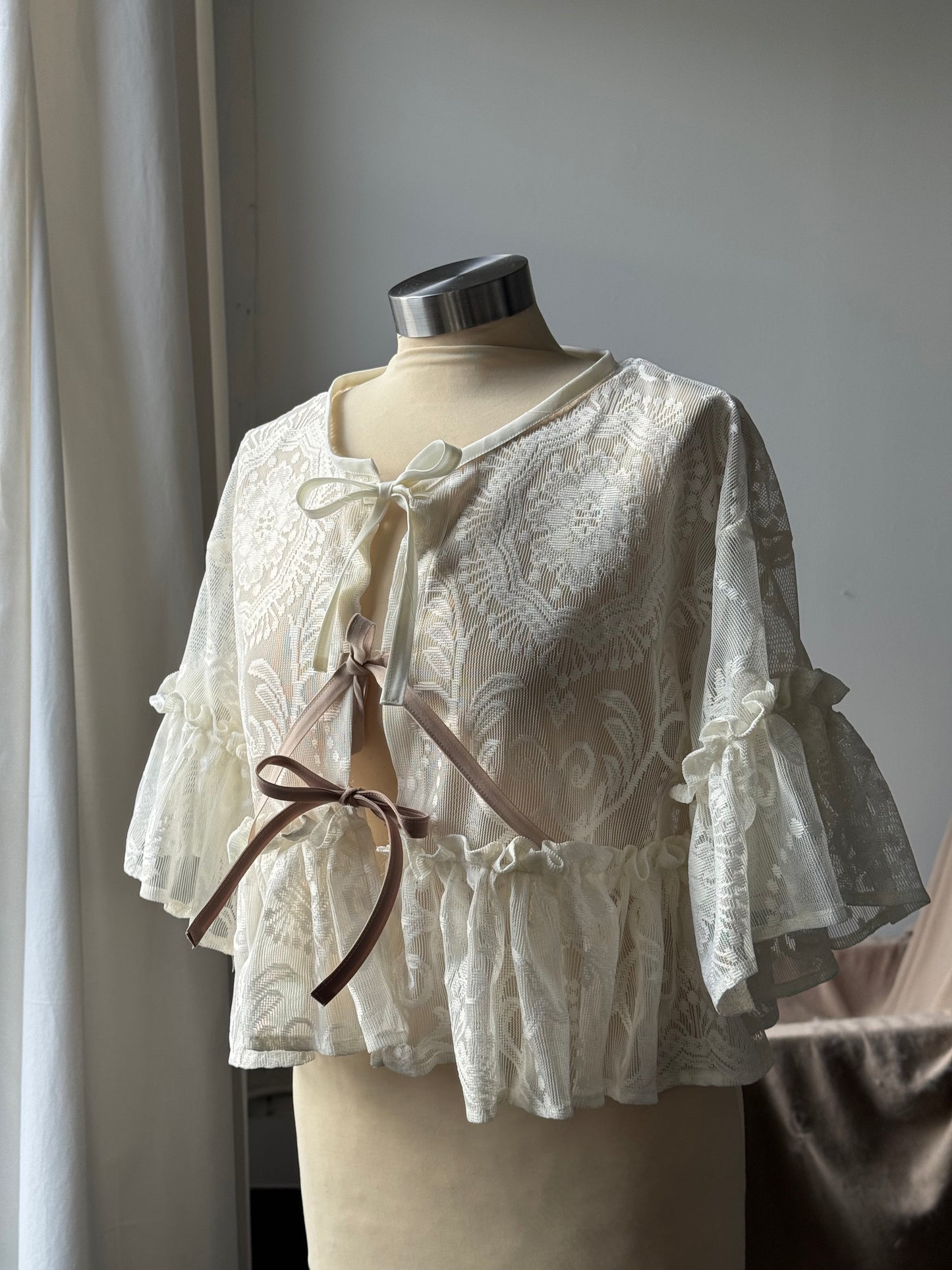 Eliza Vintage Lace Handcrafted Ruffle Top In Napoleon