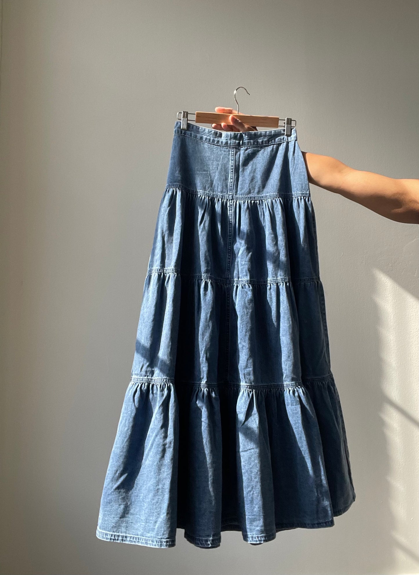 Amanda Tiered Denim Maxi Skirt In Indigo