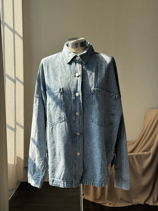 Lois Cotton Acid Wash Shacket In Vintage Denim