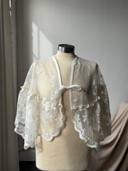 Jernigan Handcrafted Vintage Lace Cape In Butter