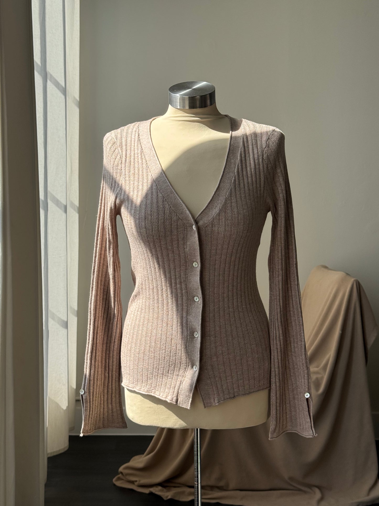 Kimberly 90s Style Classic Fitted Button Down Sweater In Taupe￼