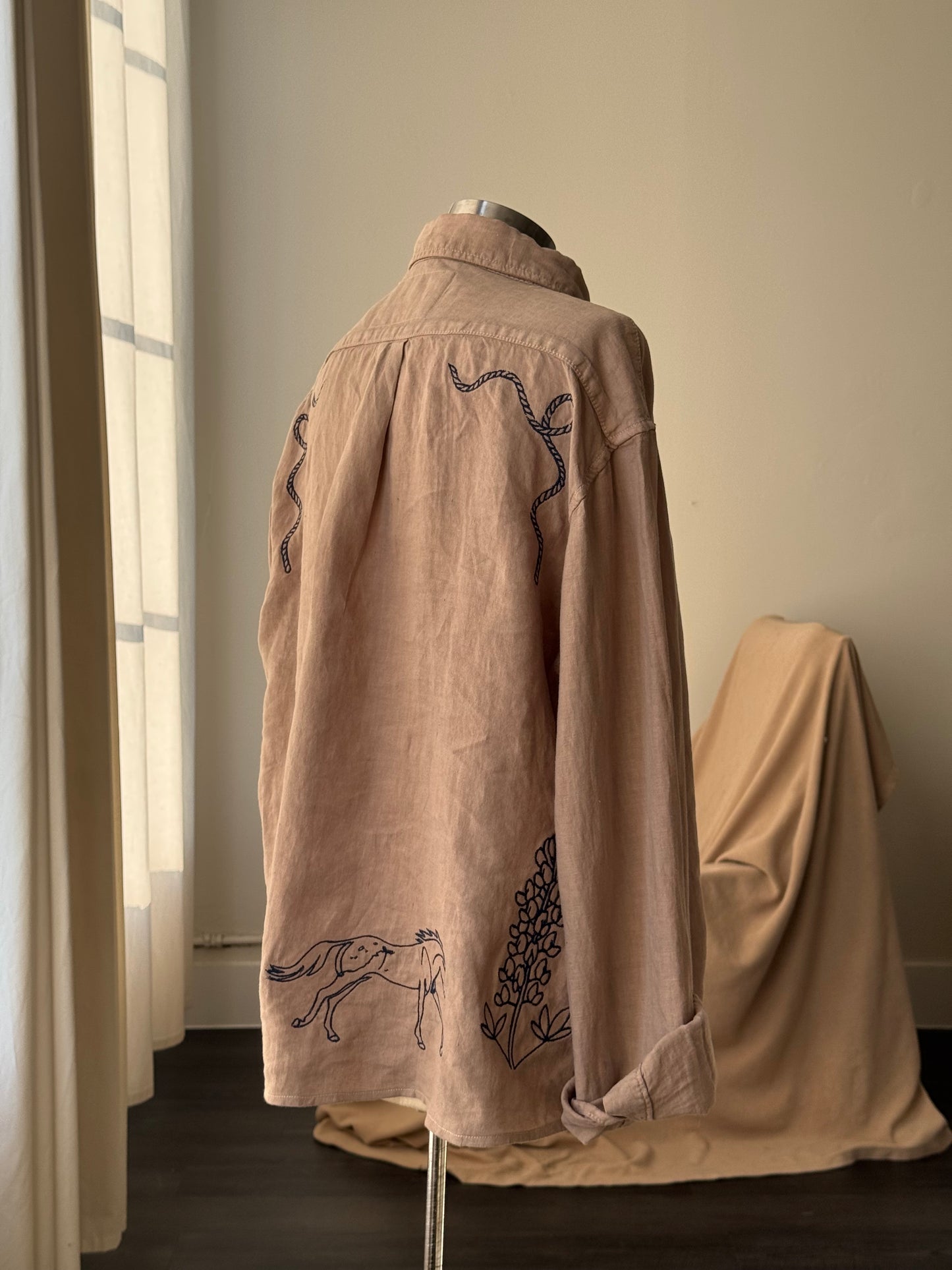 Lawrence Handcrafted Embroidered Cropped Button Down
