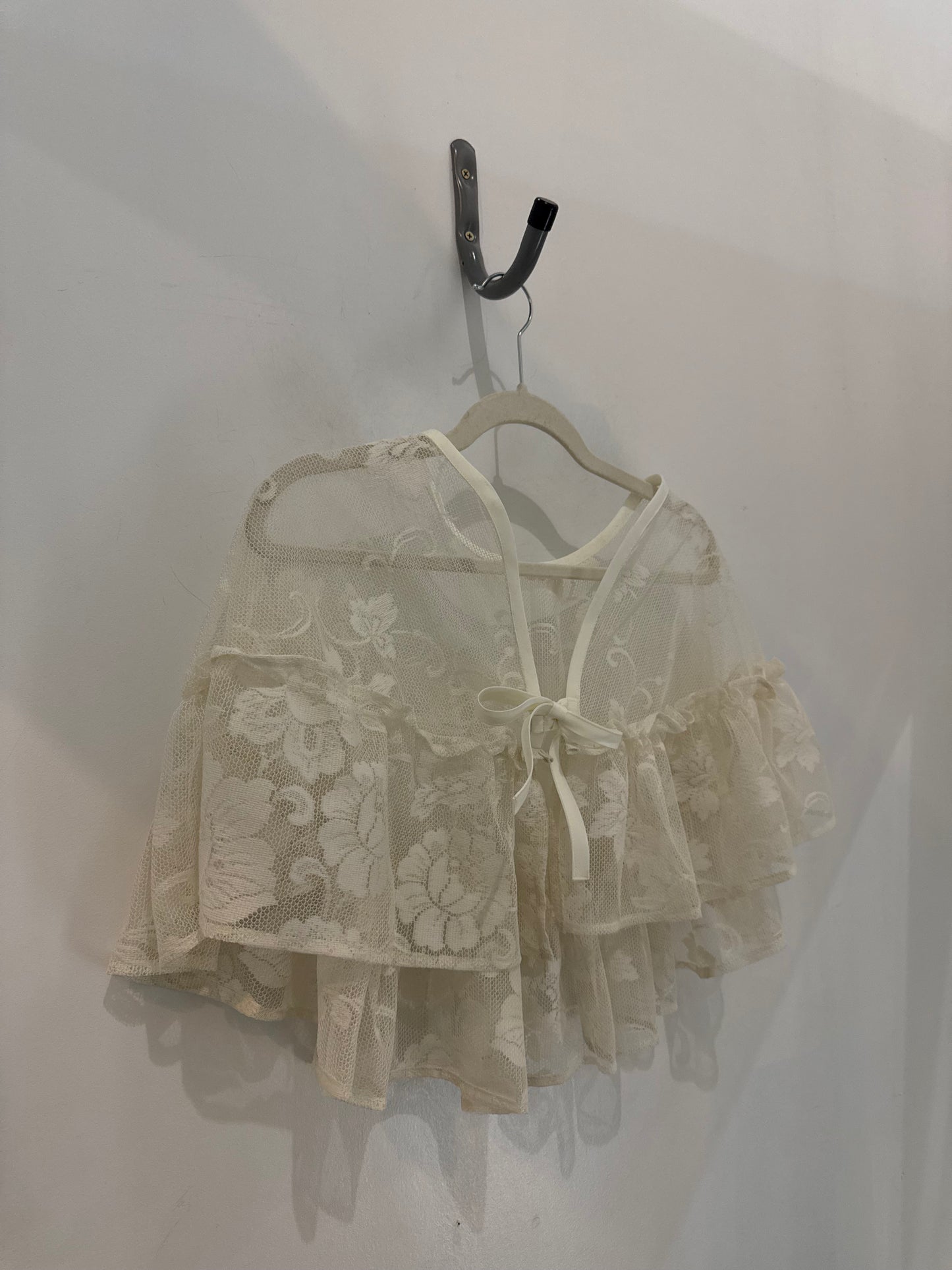 Jernigan Handcrafted Vintage Lace Caplet