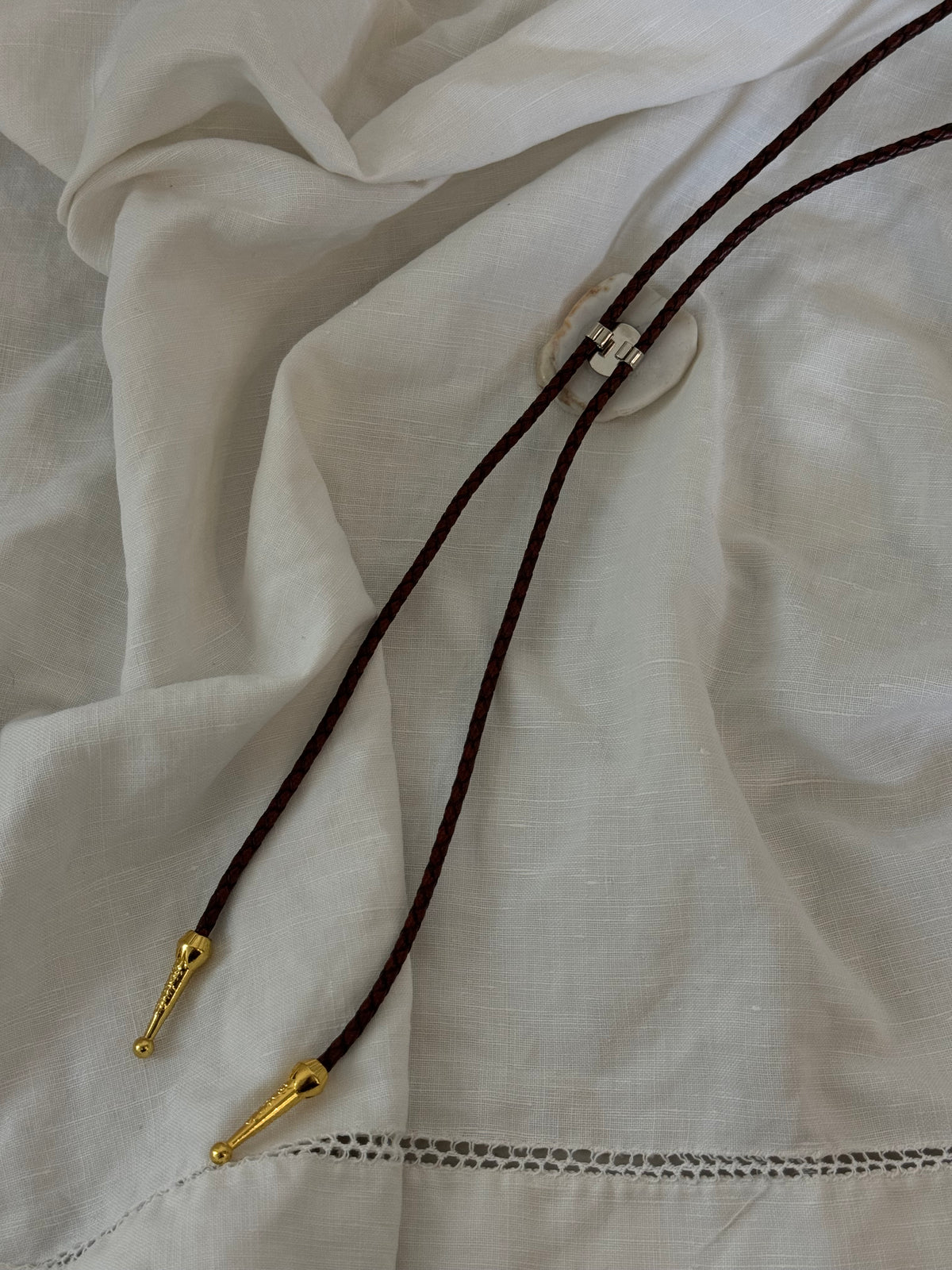 Handcrafted Agate Bolo Tie In Texas Snow