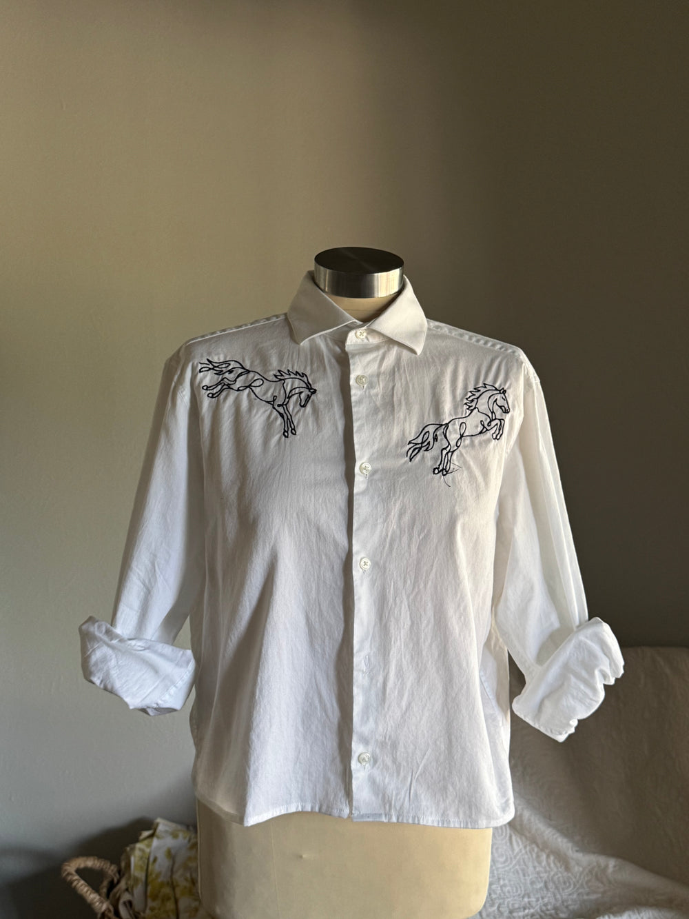 The Lawrence Handcrafted Embroidered Cropped Button Down