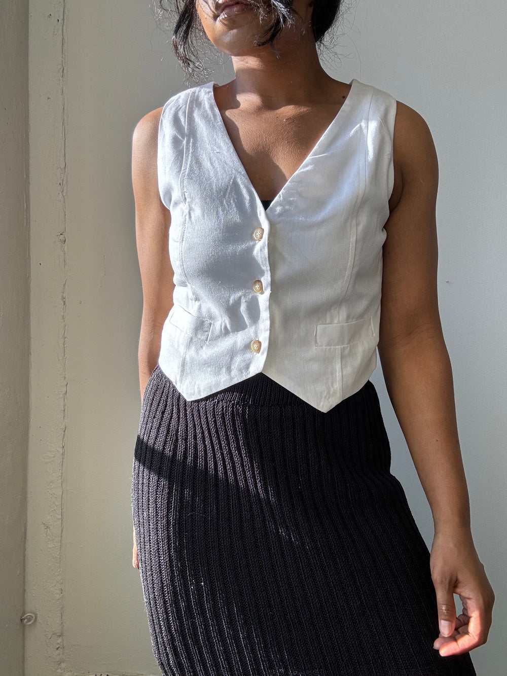 Laura Classic Linen & Cotton Vest In White