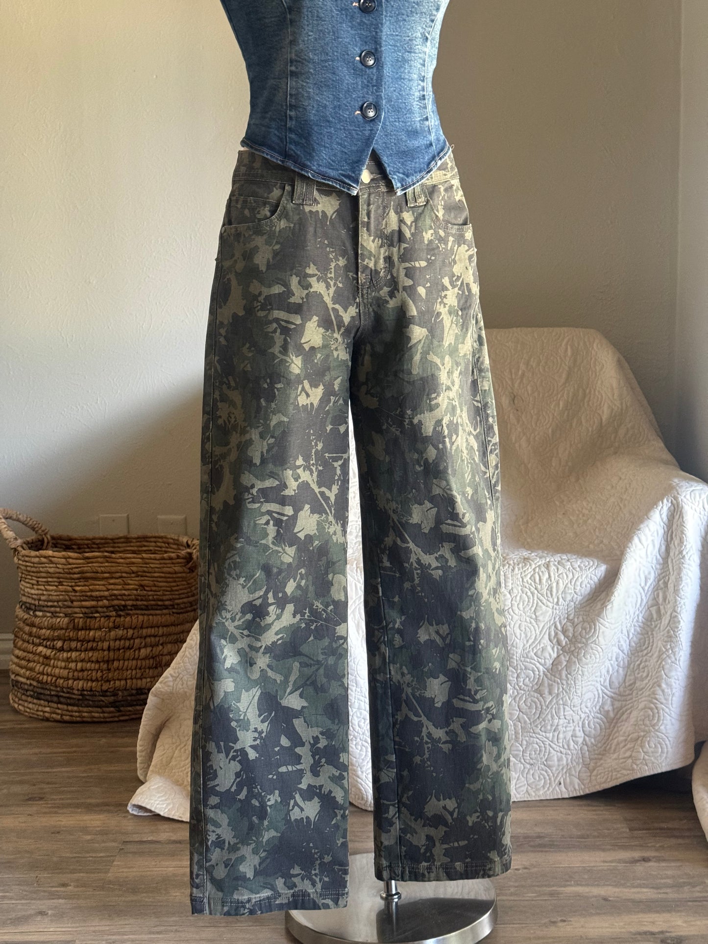 Bowie Cotton Classic Straight Leg Denim In Camo ￼￼