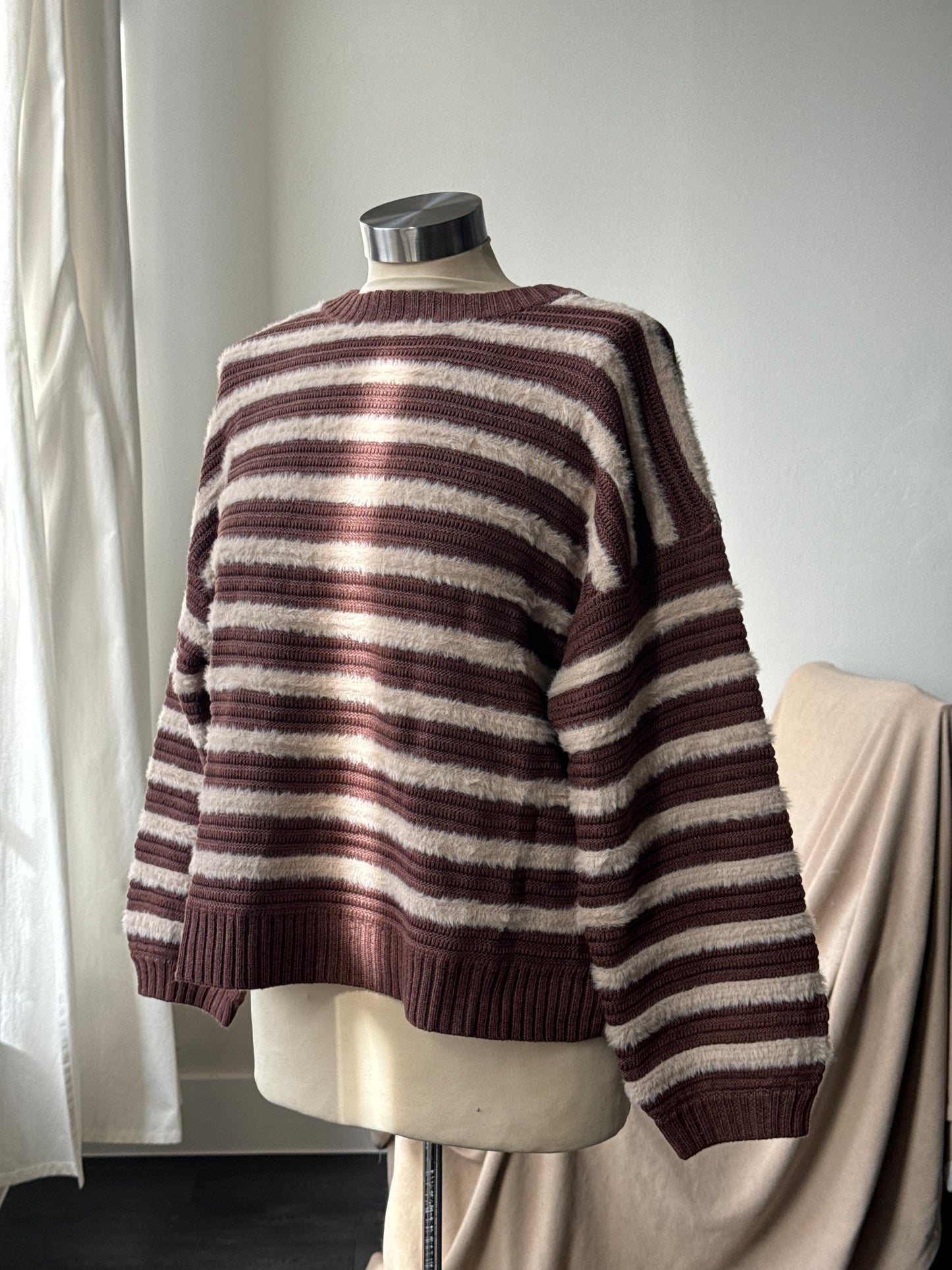 Henry Classic Crew Neck Striped Pullover Sweater In Brown