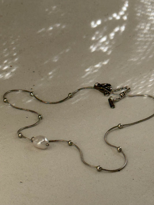 Helena 18k Stainless Steel Waterproof  Pearl Charm Necklace In White Gold Silver￼