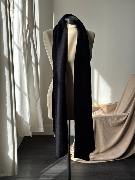 Tina Ultra Soft Classic Scarf In Midnight Black