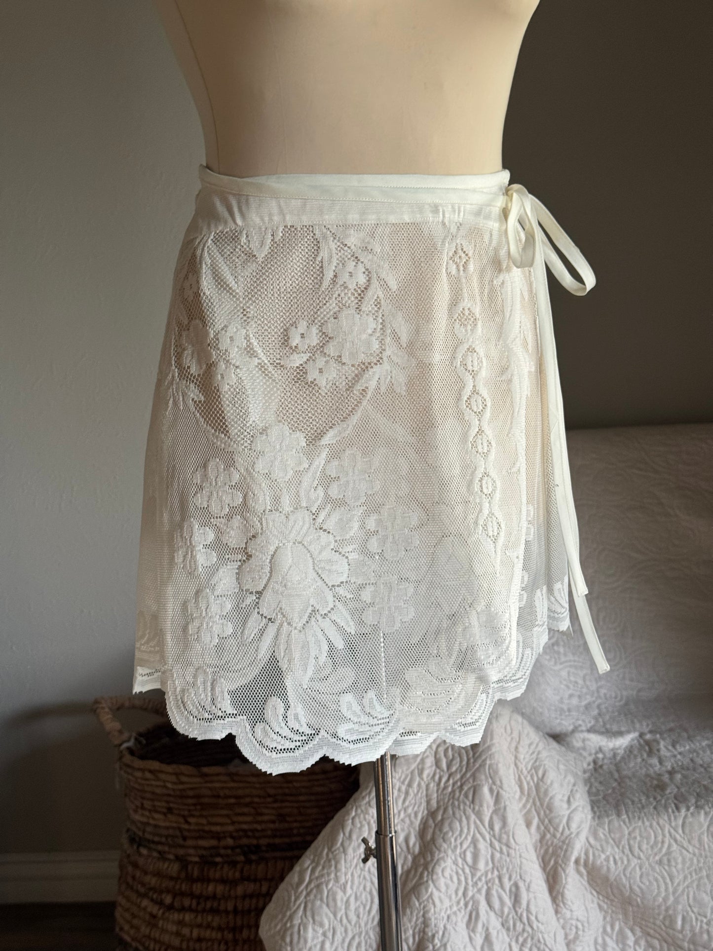 Delaney Handcrafted Vintage Lace Wrap Skirt￼