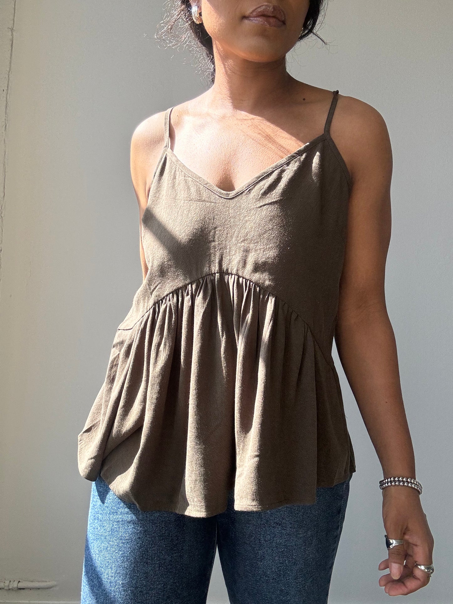 Sydney Cotton Open Back Cami In Army Green