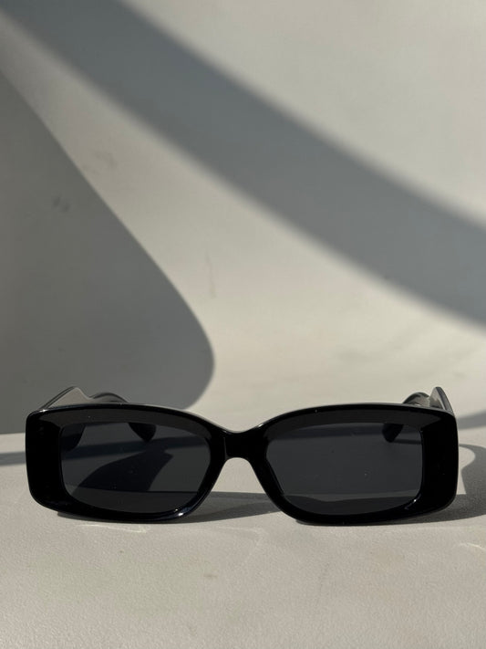 Shasta Square Double Stud Sunglasses In Jet Black