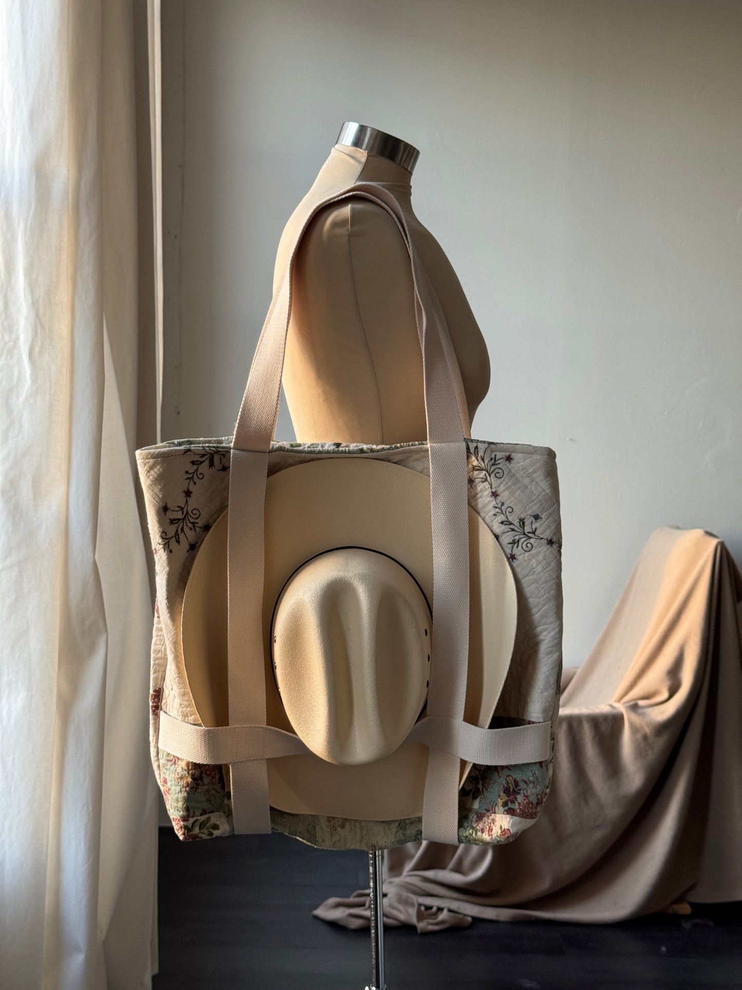 Magnus Quilted Handcrafted Cotton Tote Hat Holder Bag 2nd