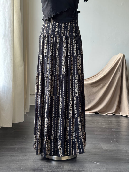 Sydney Classic Rouged Drop Waist Floral Maxi Skirt In Black