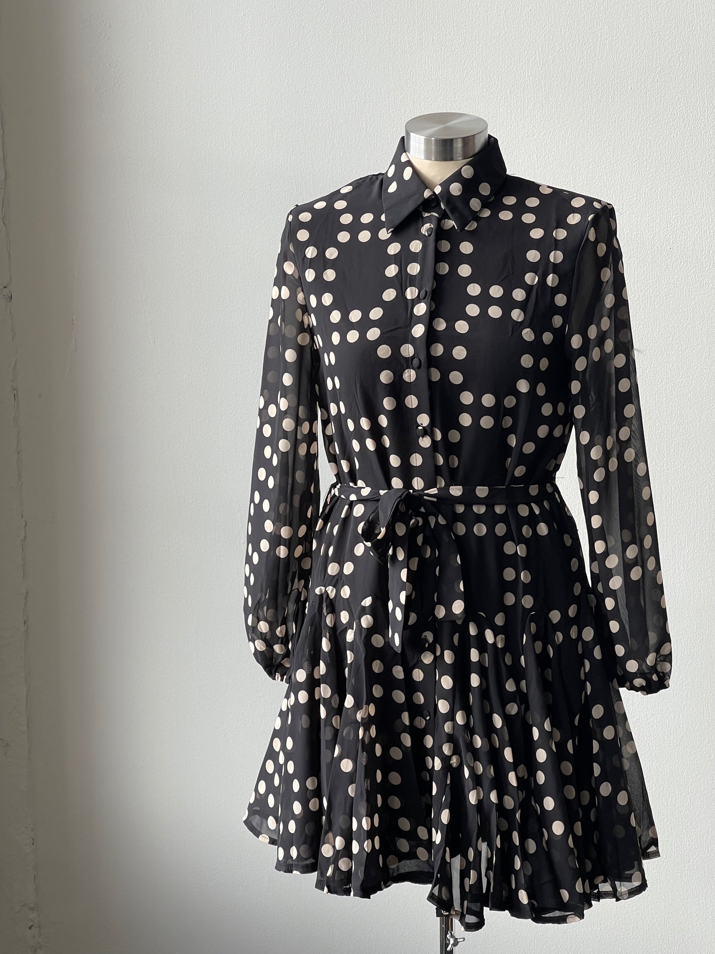 Miley Polkadot Belted Sheer Balloon Sleeve Button Down Dress In Midnight Navy
