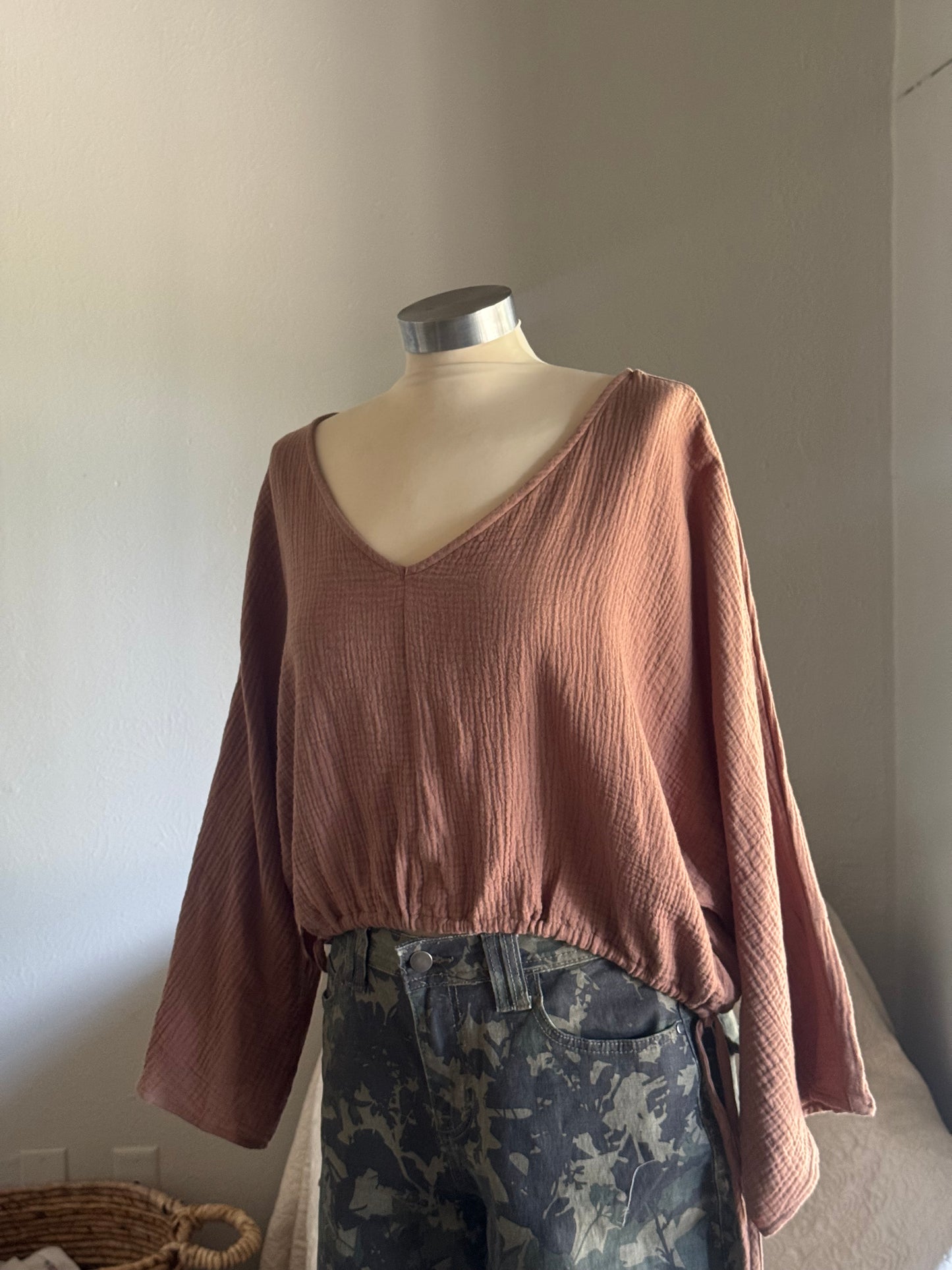 Marsha Cotton Gauze Cropped Kimono Style Top In Tiramisu￼￼￼