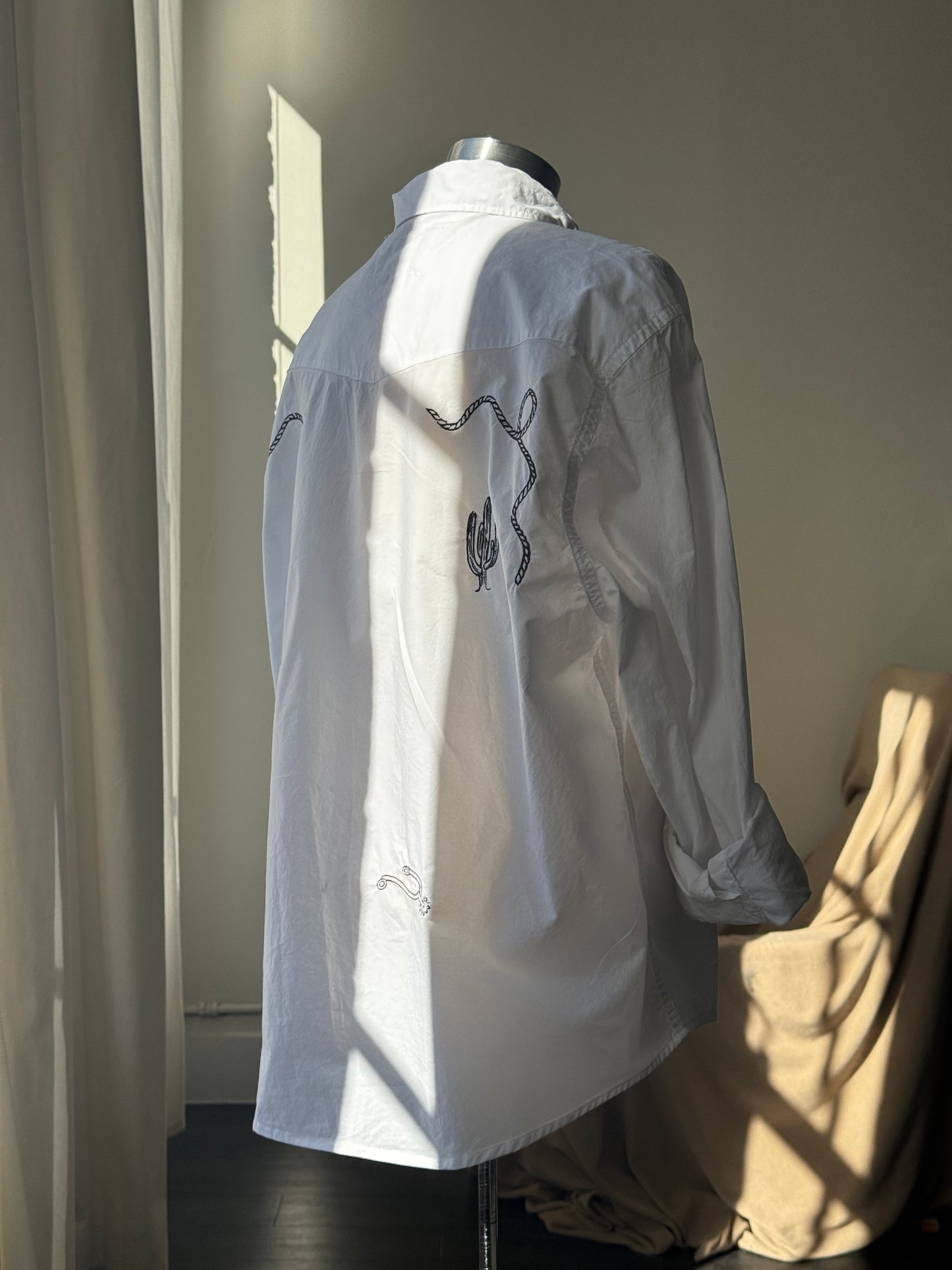 Jaxson Handcrafted Embroidered Button Down In Pearl Snap