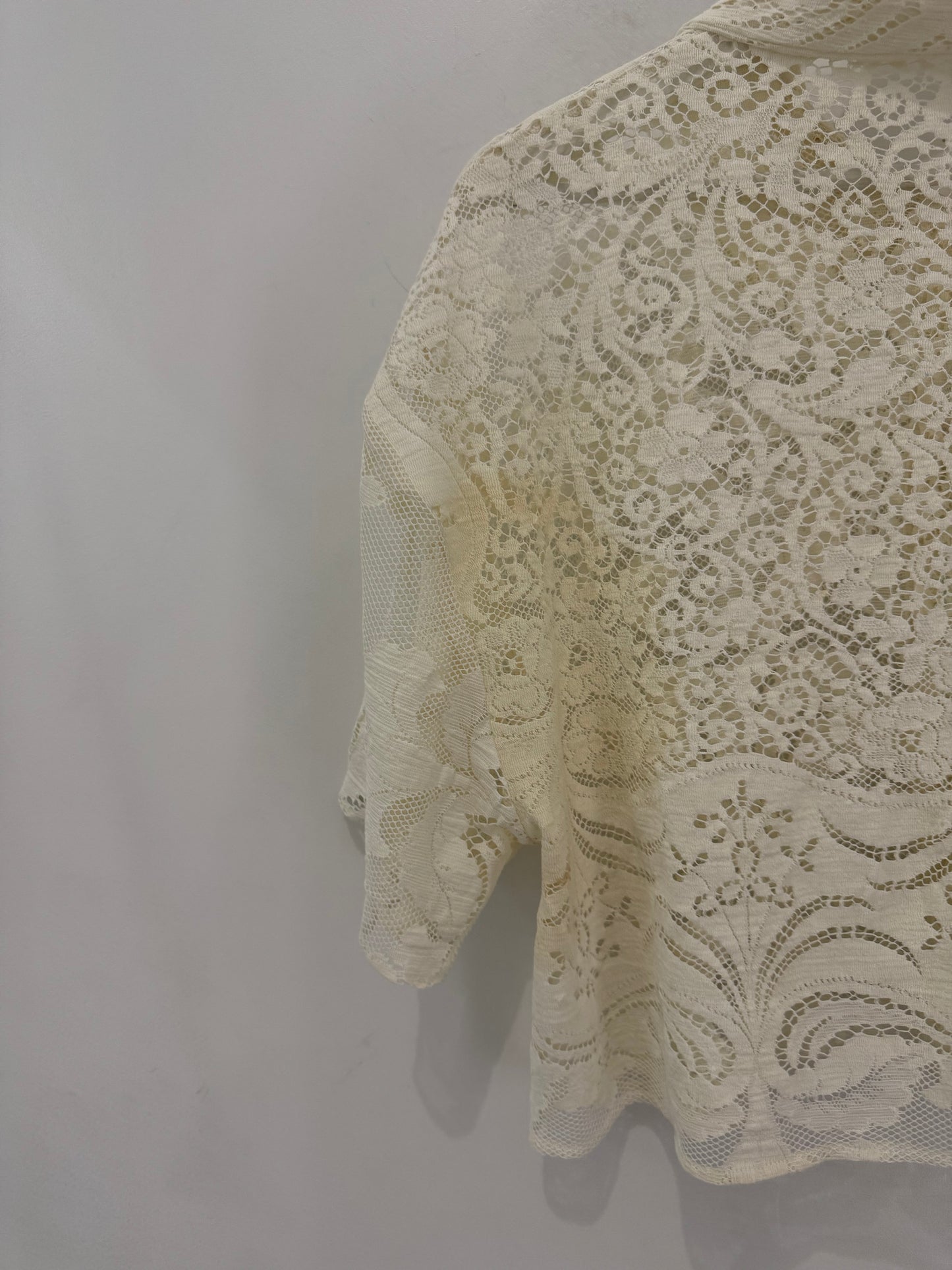 Judy Vintage Cropped Button Down Top In Vanilla￼