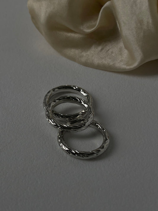Charlie Organic Etched Ring Set In Silver