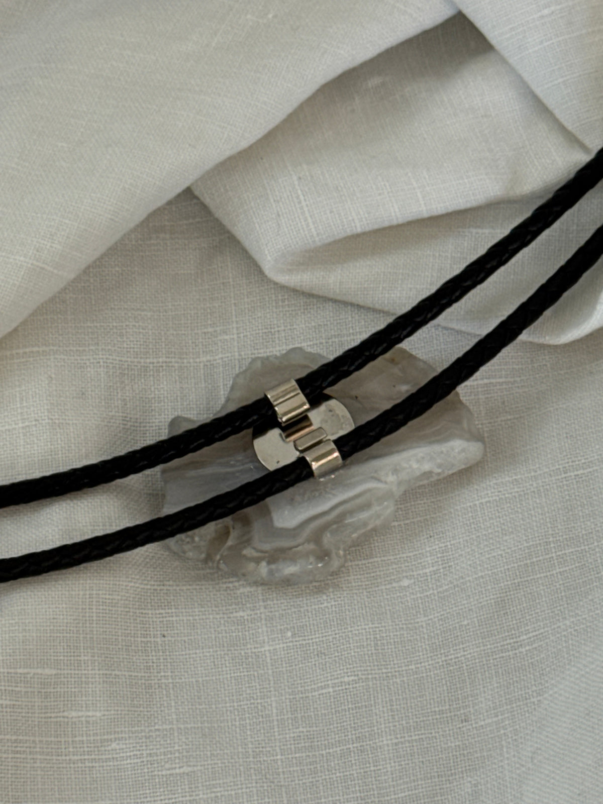 Handcrafted Agate Bolo Tie In Milk