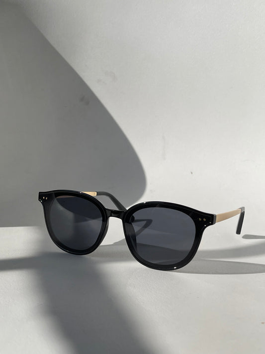 Casey Double Stud 80s Style Sunglasses In Black Gold
