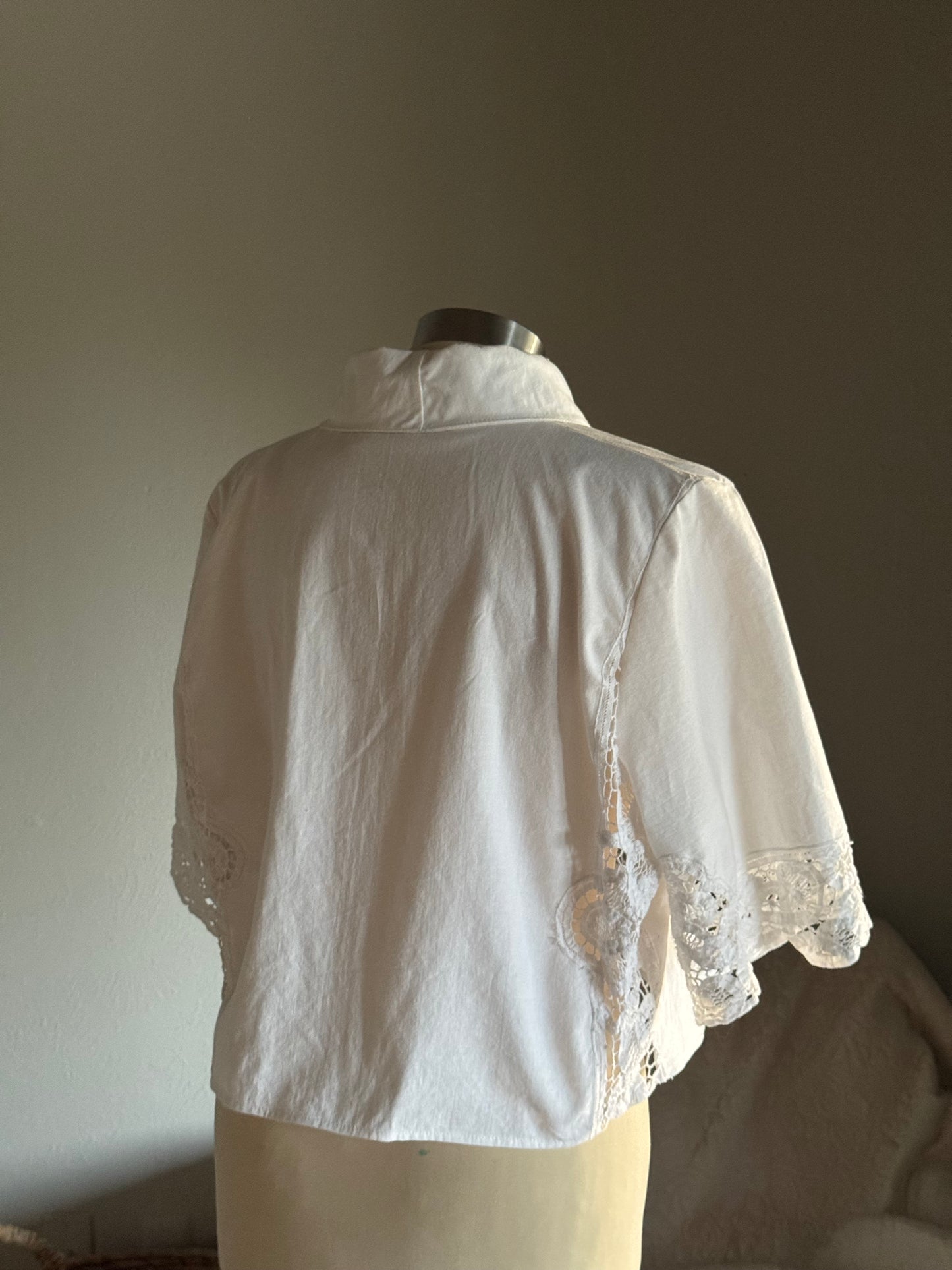 Judy Handcrafted Vintage Tie Front Crop Top