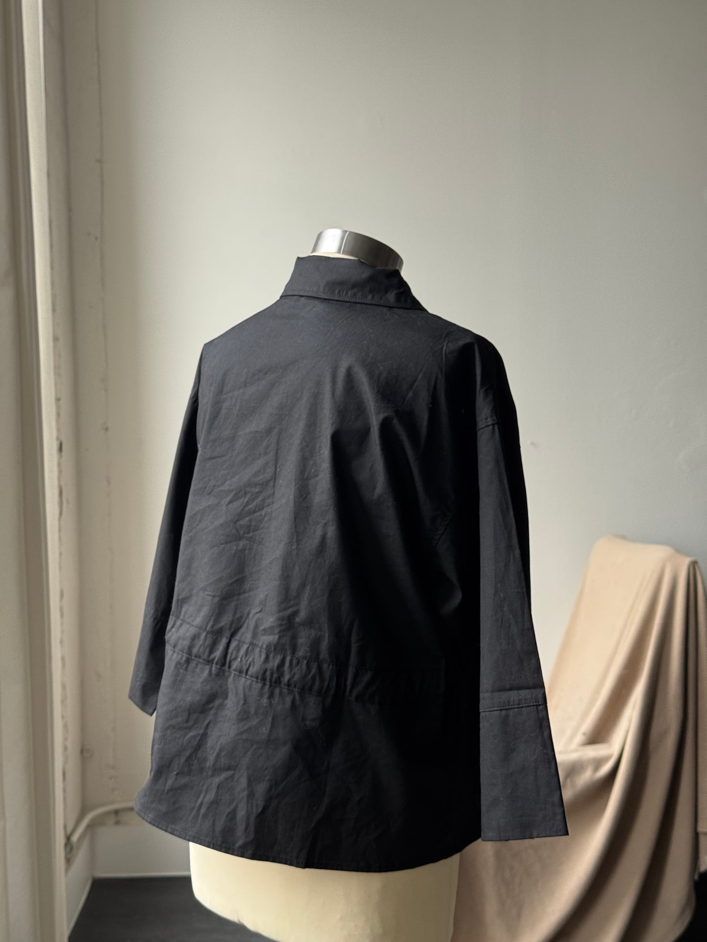 Robin Cotton 3/4 Sleeve Tie Front Top In Black