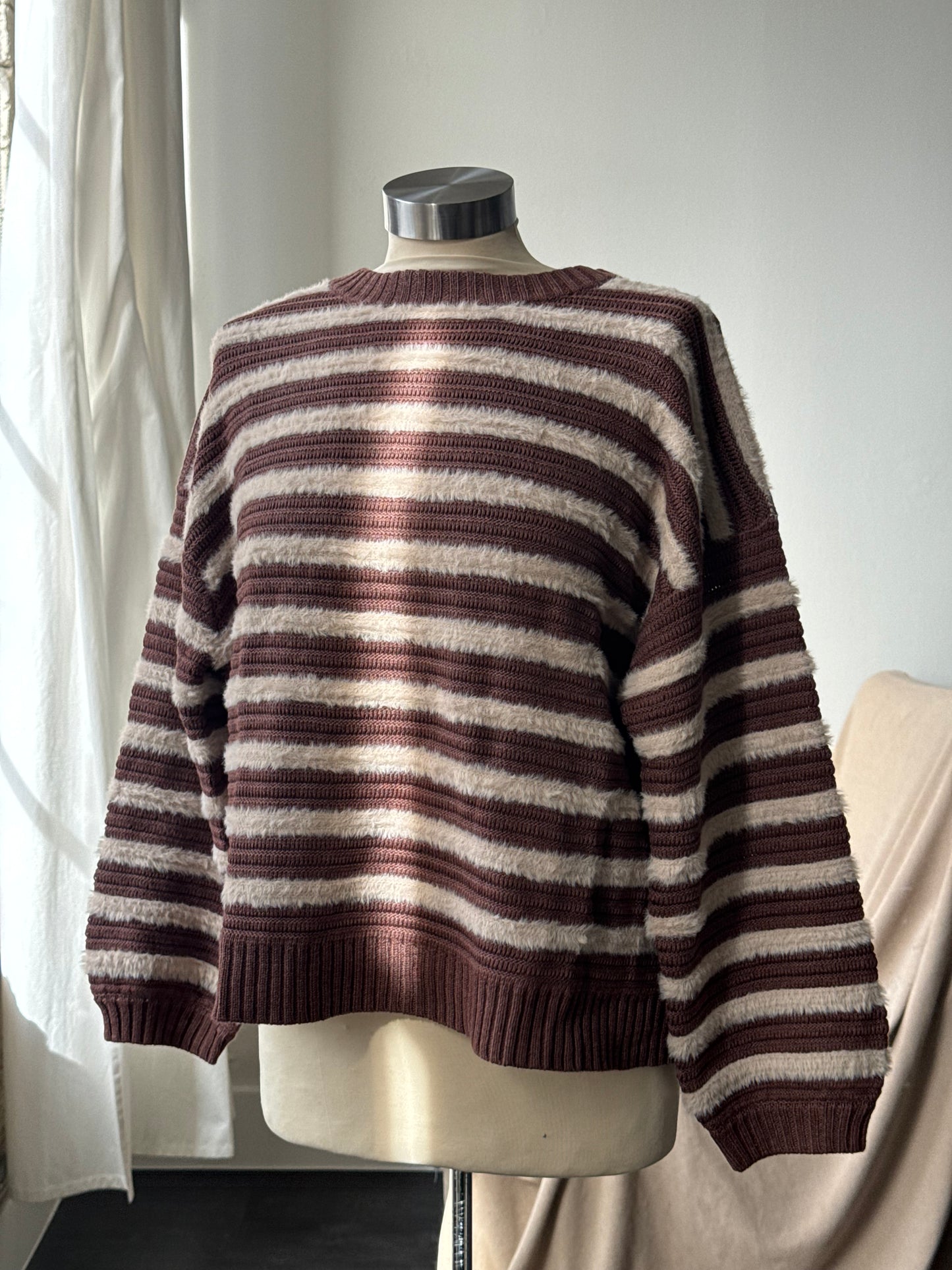 Henry Classic Crew Neck Striped Pullover Sweater In Brown
