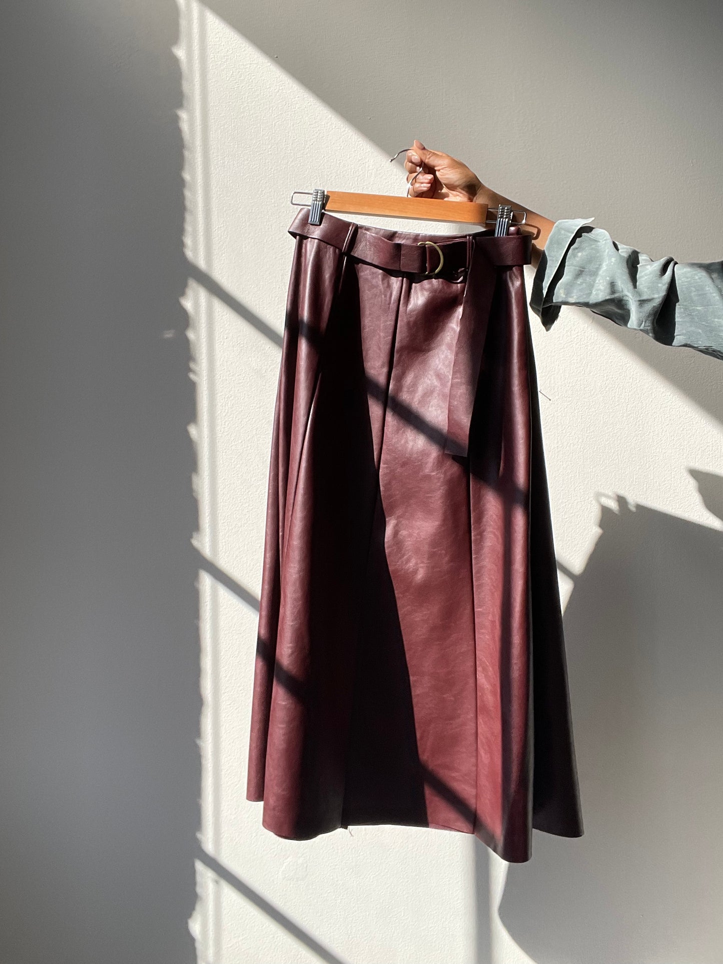 Stephanie A-Line Midi Skirt In Merlot