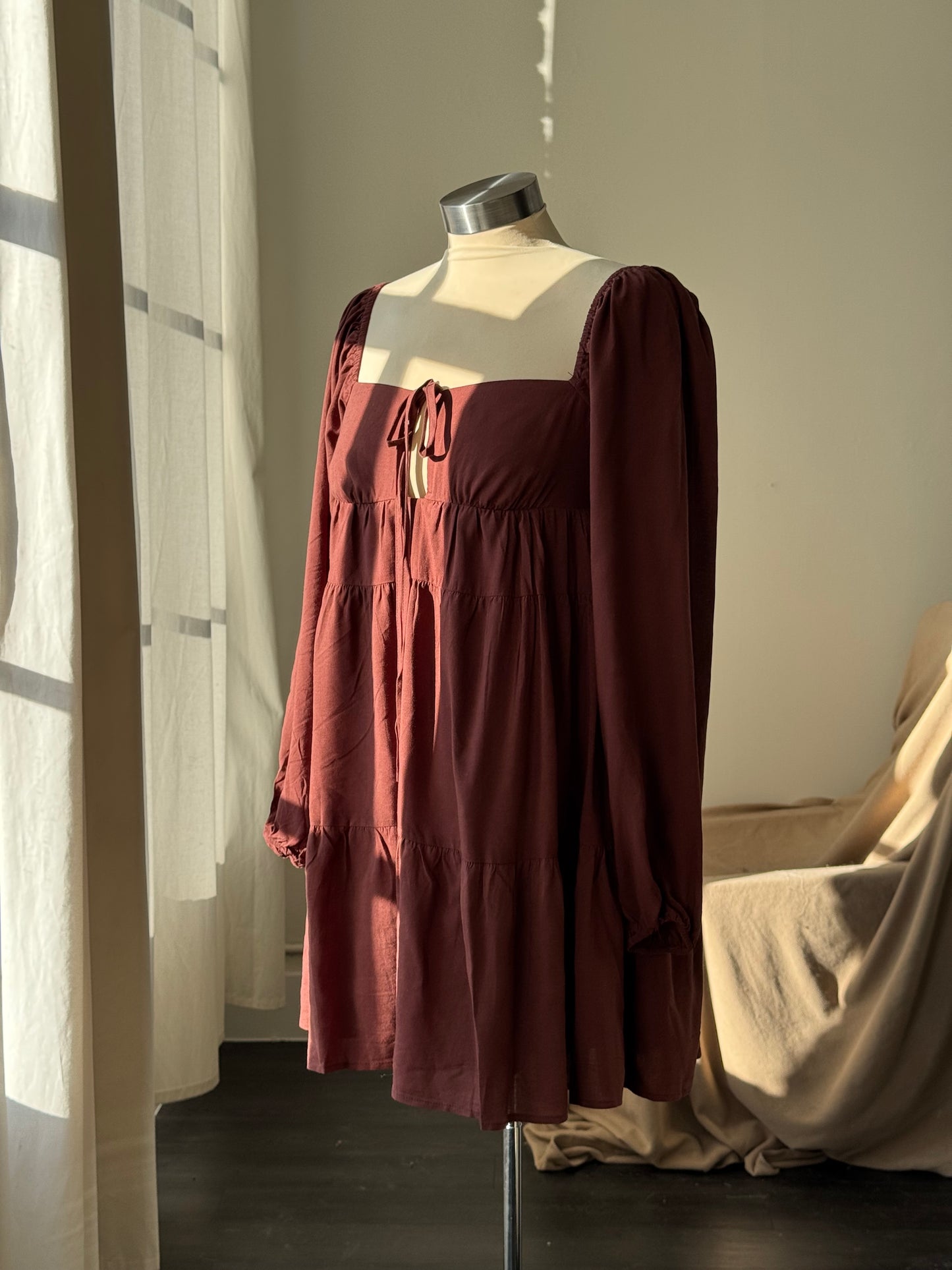 Fluorine Linen Balloon Sleeve Tie Front Dress In Chocolate Brown￼