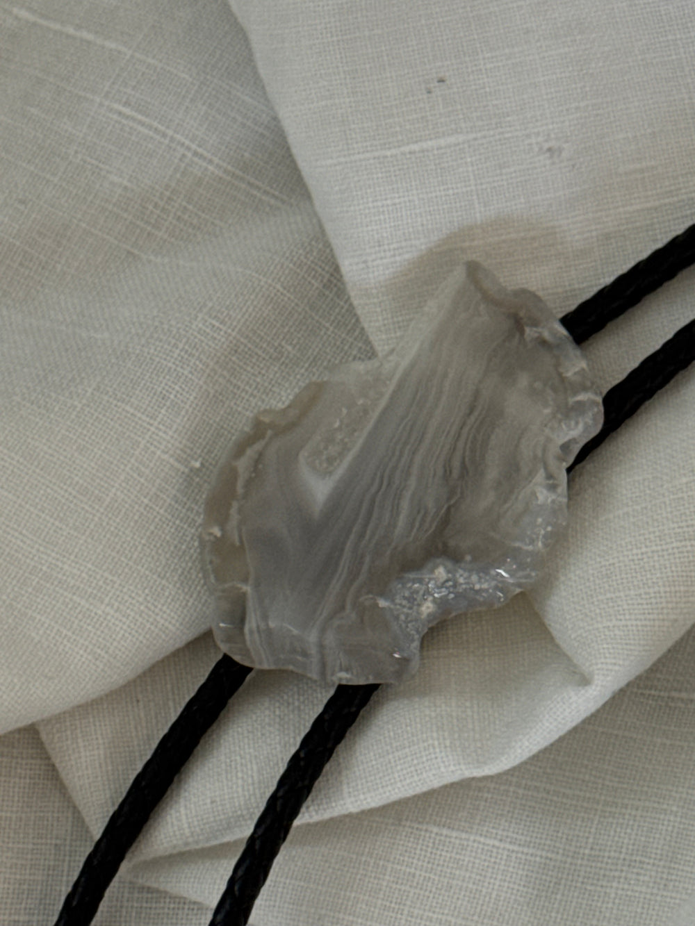 Handcrafted Agate Bolo Tie In Milk