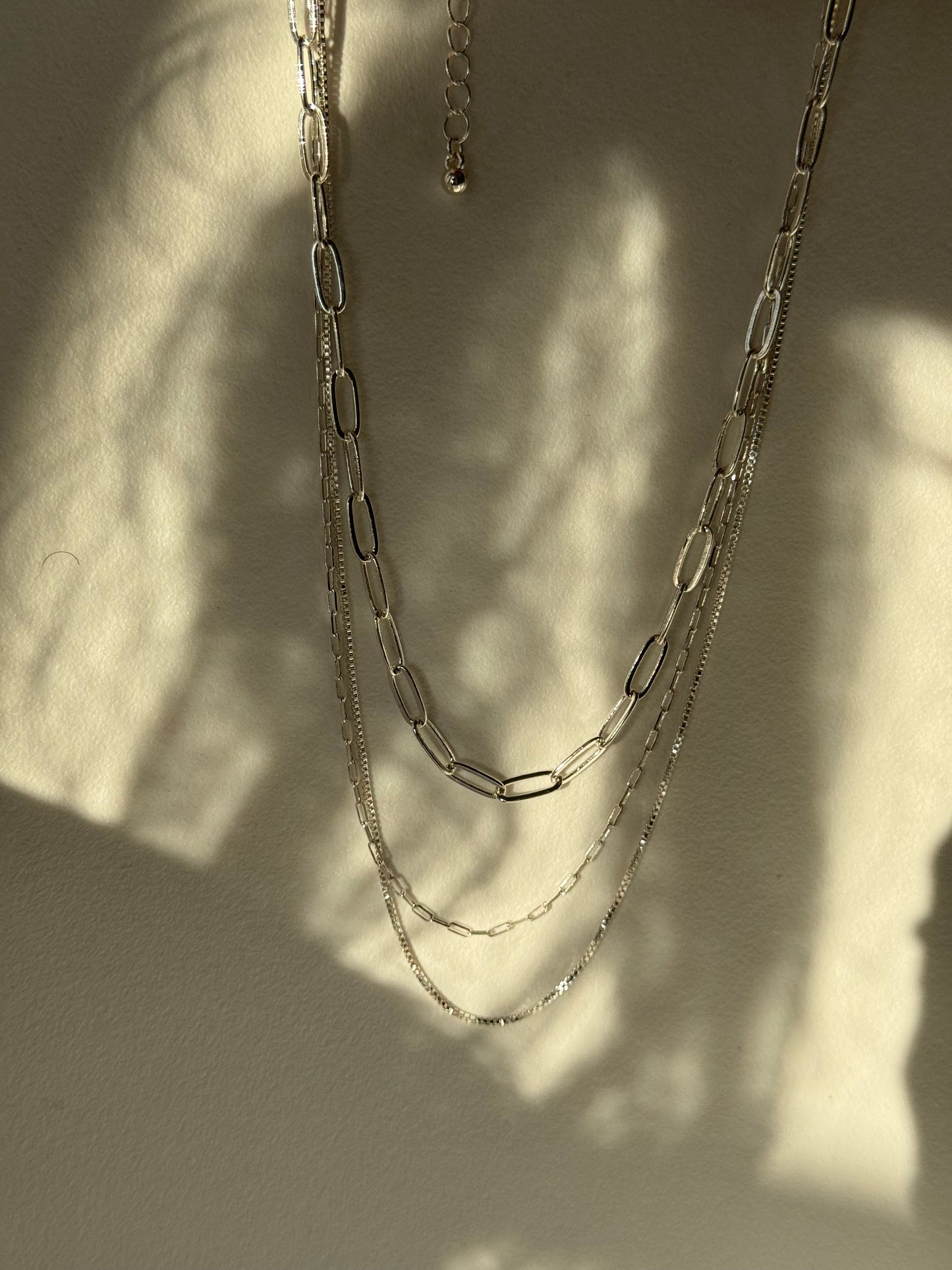 Amber Tri Link Layered Necklace In Silver