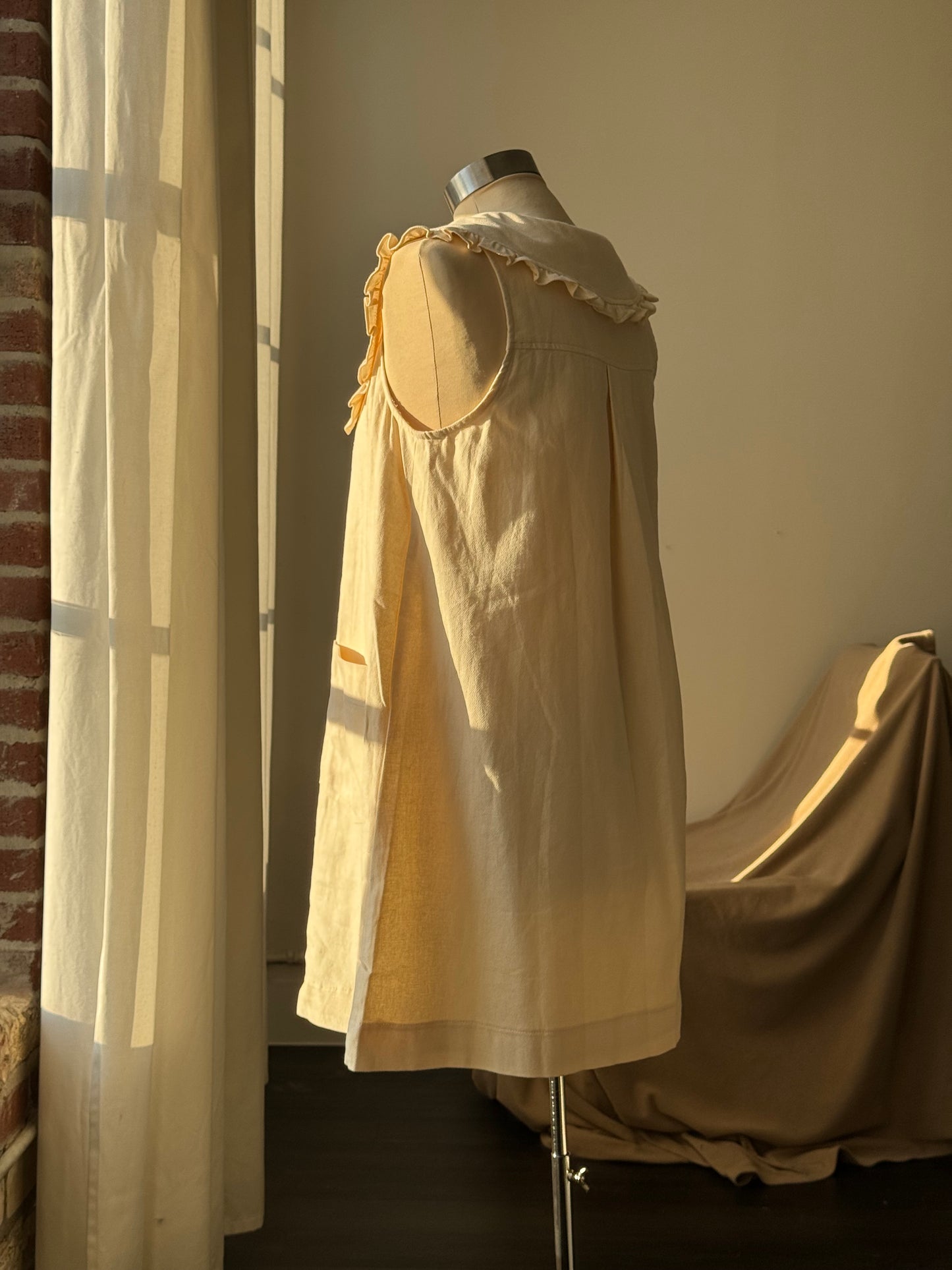 Tiffany Ruffle Collar Cotton Dress In Cream￼